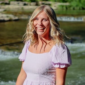 Meet your Posher, Aly